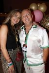 Amsterdam 1 juni 2025
Rene Froger krijgt na de laatste toppers in concert een koninklijke onderscheiding in de Johan Cruyff arena . De hele familike van Rene en Natasja is aanwezig . Natacha Danny Froger ( met vrouw) Didier Froger(met vriendin) en Maxim Froger (met vriendin) Ook Gerard Joling Jeroen v d Boom en Jan Smit waren natuurlijk aanwezig. Billy Dans met vriendin