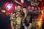 Amsterdam 1 juni 2025
Rene Froger krijgt na de laatste toppers in concert een koninklijke onderscheiding in de Johan Cruyff arena . Danny Froger met vriendin