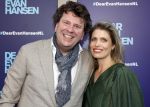 Amsterdam 16 juni 2025
Premiere Dear Evan Hansen in het deLaMar theater . Dominic Seldis met vrouw