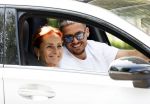 Amsterdam 19 juni 2025
Donny Roelvink samen met zijn moeder Lucienne  in de auto