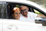 Amsterdam 19 juni 2025
Donny Roelvink samen met zijn moeder Lucienne  in de auto