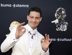 Amsterdam 2 juni 2025
Uitreiking Buma prijzen in de schouwburg van Amsterdam. Douwe Bob kwam met zijn vrouw