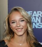 Amsterdam 16 juni 2025
Premiere Dear Evan Hansen in het deLaMar theater . Emma Kok kwam met haar moeder