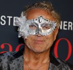 Amsterdam 14 juni 2025
Amsterdam diner in het afas live .  Gordon kwam met Estelle Cruyff