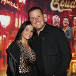 Amsterdam 1 juni 2025
Rene Froger krijgt na de laatste toppers in concert een koninklijke onderscheiding in de Johan Cruyff arena . John West met partner