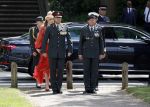 Amersfoort 18 juni 2023
Koning Willem Alexander en Prinses Amalia aanwezig bij de nieuwe standaard die overhandigt zal worden aan het Regiment Huzaren Prinses Catharina-Amalia op de Prins Bernhardkazerne. Het is de eerste keer nadat Prinses Amalia haar arm gebroken heeft na val van het paard .