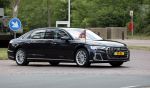 Amersfoort 18 juni 2023
Koning Willem Alexander en Prinses Amalia aanwezig bij de nieuwe standaard die overhandigt zal worden aan het Regiment Huzaren Prinses Catharina-Amalia op de Prins Bernhardkazerne. Het is de eerste keer nadat Prinses Amalia haar arm gebroken heeft na val van het paard . Koning Willem Alexander heeft nieuwe verlengde audi A8