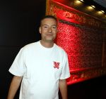 Amsterdam 1 juni 2025
Rene Froger krijgt na de laatste toppers in concert een koninklijke onderscheiding in de Johan Cruyff arena . Lange Frans