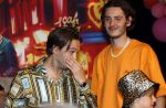 Amsterdam 1 juni 2025
Rene Froger krijgt na de laatste toppers in concert een koninklijke onderscheiding in de Johan Cruyff arena . De hele familike van Rene en Natasja is aanwezig . Natacha Danny Froger ( met vrouw) Didier Froger(met vriendin) en Maxim Froger (met vriendin) Ook Gerard Joling Jeroen v d Boom en Jan Smit waren natuurlijk aanwezig.