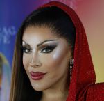 Amsterdam 19 juni 2025
Premiere a drags life bij pathe de munt . Aanwezige hoofdrolspelers zijn Miss Envy Peru en Janey Jacke .