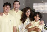 Abcoude 7 juni 2025
Najib Amhali met zijn vrouw Niama en hun zoons .