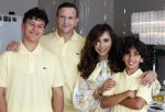 Abcoude 7 juni 2025
Najib Amhali met zijn vrouw Niama en hun zoons .