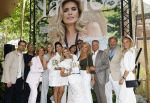 Amsterdam 5 juni 2025
Uiteiking talkies terras awards en presentatie Cover met daarop Nicolette v Dam . Event vond plaats bij Hotel Arena . Nicolette v Dam met hele familie en team