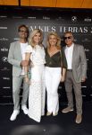 Amsterdam 5 juni 2025
Uiteiking talkies terras awards en presentatie Cover met daarop Nicolette v Dam . Event vond plaats bij Hotel Arena . Nicolette v Dam met haar ouders en man Bas Smit