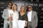 Amsterdam 5 juni 2025
Uiteiking talkies terras awards en presentatie Cover met daarop Nicolette v Dam . Event vond plaats bij Hotel Arena . Nicolette v Dam met haar ouders en man Bas Smit