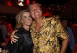 Amsterdam 1 juni 2025
Rene Froger krijgt na de laatste toppers in concert een koninklijke onderscheiding in de Johan Cruyff arena . De hele familike van Rene en Natasja is aanwezig . Natacha Danny Froger ( met vrouw) Didier Froger(met vriendin) en Maxim Froger (met vriendin) Ook Gerard Joling Jeroen v d Boom en Jan Smit waren natuurlijk aanwezig. Pieter v d Hoogenband met zijn vrouw Marie Jose