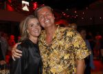 Amsterdam 1 juni 2025
Rene Froger krijgt na de laatste toppers in concert een koninklijke onderscheiding in de Johan Cruyff arena . De hele familike van Rene en Natasja is aanwezig . Natacha Danny Froger ( met vrouw) Didier Froger(met vriendin) en Maxim Froger (met vriendin) Ook Gerard Joling Jeroen v d Boom en Jan Smit waren natuurlijk aanwezig. Pieter v d Hoogenband met zijn vrouw Marie Jose