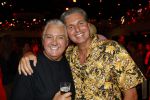 Amsterdam 1 juni 2025
Rene Froger krijgt na de laatste toppers in concert een koninklijke onderscheiding in de Johan Cruyff arena . De hele familike van Rene en Natasja is aanwezig . Natacha Danny Froger ( met vrouw) Didier Froger(met vriendin) en Maxim Froger (met vriendin) Ook Gerard Joling Jeroen v d Boom en Jan Smit waren natuurlijk aanwezig. Pieter v d Hoogenband met Rene Froger