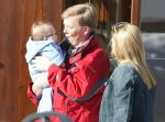 Lech 17 maart 2004
Prinses Maxima, Prins Willem Alexander en  Prinses Amalia   in Lech.  
Peter Smulders bv