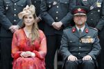 Amersfoort 18 juni 2023
Koning Willem Alexander en Prinses Amalia aanwezig bij de nieuwe standaard die overhandigt zal worden aan het Regiment Huzaren Prinses Catharina-Amalia op de Prins Bernhardkazerne. Het is de eerste keer nadat Prinses Amalia haar arm gebroken heeft na val van het paard .