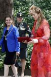 Amersfoort 18 juni 2023
Koning Willem Alexander en Prinses Amalia aanwezig bij de nieuwe standaard die overhandigt zal worden aan het Regiment Huzaren Prinses Catharina-Amalia op de Prins Bernhardkazerne. Het is de eerste keer nadat Prinses Amalia haar arm gebroken heeft na val van het paard .