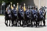Amersfoort 18 juni 2023
Koning Willem Alexander en Prinses Amalia aanwezig bij de nieuwe standaard die overhandigt zal worden aan het Regiment Huzaren Prinses Catharina-Amalia op de Prins Bernhardkazerne. Het is de eerste keer nadat Prinses Amalia haar arm gebroken heeft na val van het paard .
