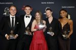 Amsterdam 2 juni 2025
Uitreiking Buma prijzen in de schouwburg van Amsterdam. Roxy Dekker met haar schrijversteam waaronder Julian Vahle