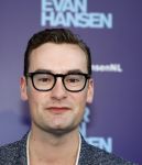 Amsterdam 16 juni 2025
Premiere Dear Evan Hansen in het deLaMar theater . Splinter Chabot kwam met zijn manager Kristien v Dillen