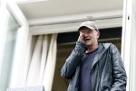 Amsterdam 5 juni 2025
Zanger Sting komt met een boot aan bij Carre om musical THE LAST SHIP te promoten . Het was ongelofelijk slecht weer maar desondanks stonden er toch honderden fans op hem te wachten .