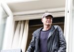 Amsterdam 5 juni 2025
Zanger Sting komt met een boot aan bij Carre om musical THE LAST SHIP te promoten . Het was ongelofelijk slecht weer maar desondanks stonden er toch honderden fans op hem te wachten .