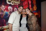 Amsterdam 1 juni 2025
Rene Froger krijgt na de laatste toppers in concert een koninklijke onderscheiding in de Johan Cruyff arena . Therese Boer kwam met dochter Isabelle en zoon Jimmie