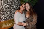 Amsterdam 1 juni 2025
Rene Froger krijgt na de laatste toppers in concert een koninklijke onderscheiding in de Johan Cruyff arena . De hele familike van Rene en Natasja is aanwezig . Natacha Danny Froger ( met vrouw) Didier Froger(met vriendin) en Maxim Froger (met vriendin) Ook Gerard Joling Jeroen v d Boom en Jan Smit waren natuurlijk aanwezig. Therese Boer met dochter