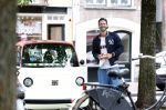 Amsterdam 4 juni 2025
Thomas v d Vlugt met zijn fiat 500 karretje in het centrum van Amsterdam