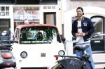 Amsterdam 4 juni 2025
Thomas v d Vlugt met zijn fiat 500 karretje in het centrum van Amsterdam