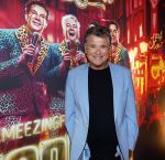 Amsterdam 1 juni 2025
Rene Froger krijgt na de laatste toppers in concert een koninklijke onderscheiding in de Johan Cruyff arena . Wolter Kroes