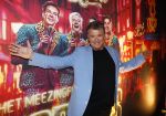 Amsterdam 1 juni 2025
Rene Froger krijgt na de laatste toppers in concert een koninklijke onderscheiding in de Johan Cruyff arena . Wolter Kroes
