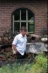 Tubbergen 30 juni 1999
Gert Timmerman in, bij en rondom zijn huis