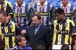 Arnhem 06 Juli 1999
Ploeg-voorstelling Vitesse seizoen 1999/2000
Karel Aalbers Herman Neumann en pierre van Hooydonk in gesprek.
