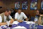 Eindhoven, 28 juni 1999
Presentatie Rabobank wielerploeg op hoofdkantoor
Marc Wauters pratend met de pers