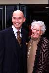 Scheveningen 04 Juli 1999
Laatste voorstelling miss Saigon in het circustheater.
Pim Fortuyn met zijn moeder.