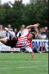 Valkenswaard 21 juli 2000
de Valk - PSV ter voorbereiding van seizoen 2000/2001
Arnold Bruggink
Mooie aktie omhaal