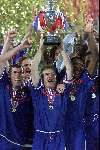 Rotterdam, 2 juli 2000   Euro 2000
Finale EK Tusen Frankrijk-Italie, eindstand 2-1 na verlenging.
Blijdschap bij de fransen