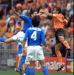 Amsterdam 29 juni 2000  Euro 2000
1/2 finale Nederland-Italie, eindstand 0-0 na verlenging o-o
Nederland verliest met strafschoppen
Giovanni v Bronckhorst ballet