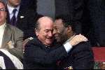 Rotterdam, 2 juli 2000   Euro 2000
Finale EK Tusen Frankrijk-Italie, eindstand 2-1 na verlenging.
Pele met president