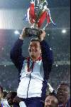 Rotterdam, 2 juli 2000   Euro 2000
Finale EK Tusen Frankrijk-Italie, eindstand 2-1 na verlenging.
Roger Lemerre