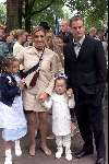 Amsterdam, 8 juli 2000
Trouwen Patrick kluivert met zijn Angela
Ronald  de boer met gezin
