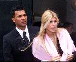 Amsterdam, 8 juli 2000
Trouwen Patrick kluivert met zijn Angela
Ruud Gullit met vrouw Estelle Gullit