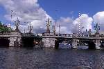 Amsterdam, 24 Juli 2002
Route Vinkeveen-Amsterdam per sloep( boot)
Amstel hotel met brug  Sloepenroute
