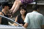 Amsterdam 27 juli 2002
Georgina Verbaan met vriend Daniel Louis Rivas op boot.
Ordinair rokend