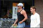 Aalsmeer 13 juli 2002
Gerard Joling met Dave